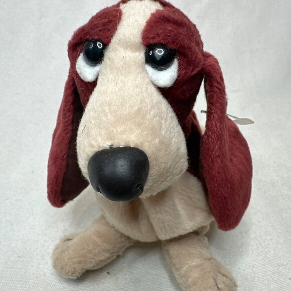 Vintage Applause Hush Puppies Basset Hound Bean Bag Plush Maroon Stuffed Animal - Picture 2 of 7